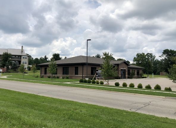 Westwood Professional Offices: 134 Westwood Blvd, Columbus, IN 47201